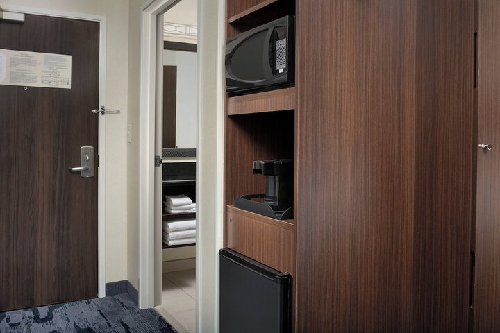 Room 11 of 33