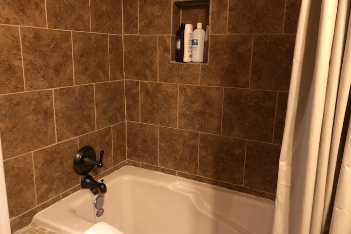 Hot Tub 75 of 79