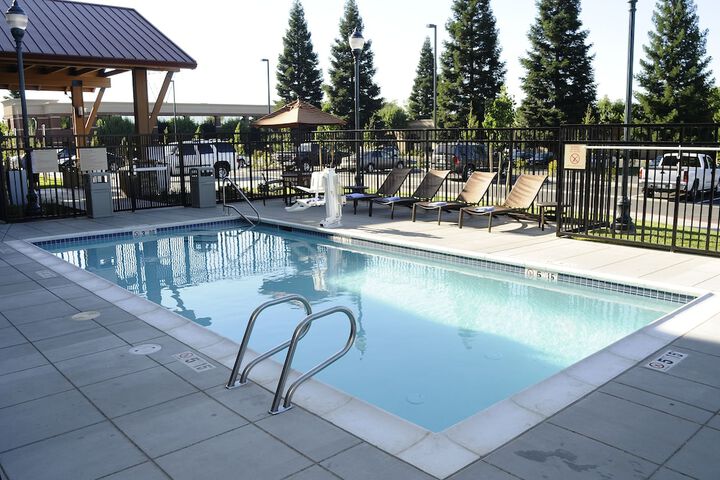 Pool 3 of 33