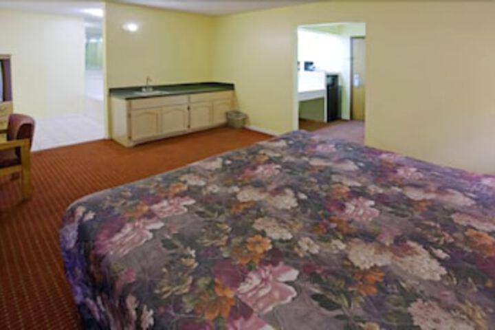Room 12 of 46