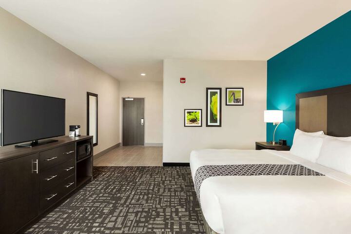 Room 14 of 28