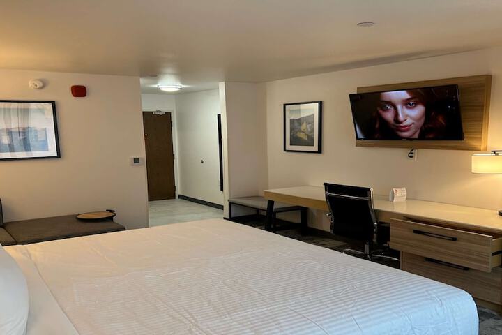 Room 19 of 31