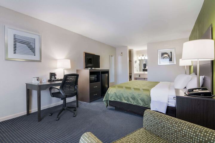 Room 35 of 50