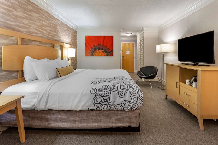Room 19 of 36