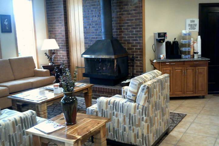 Hotel Interior 17 of 38