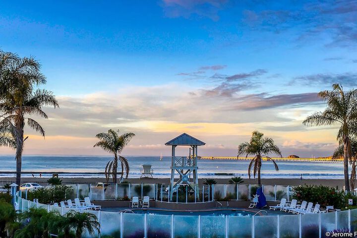 Avila Lighthouse Suites