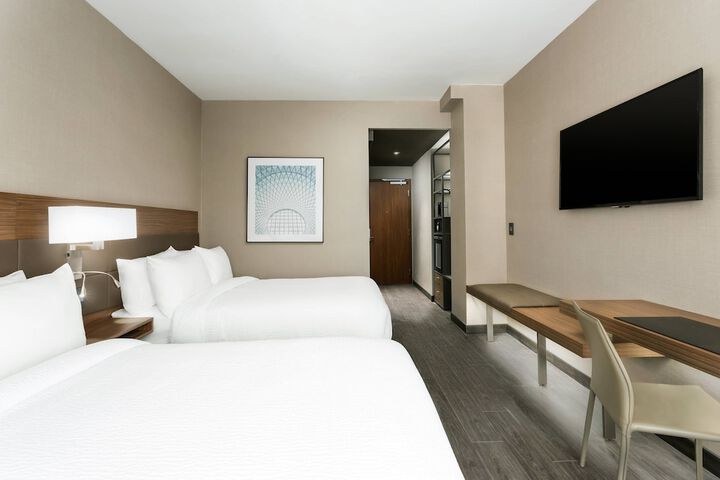 Room 34 of 86