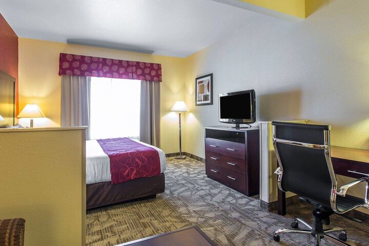 Room 9 of 26