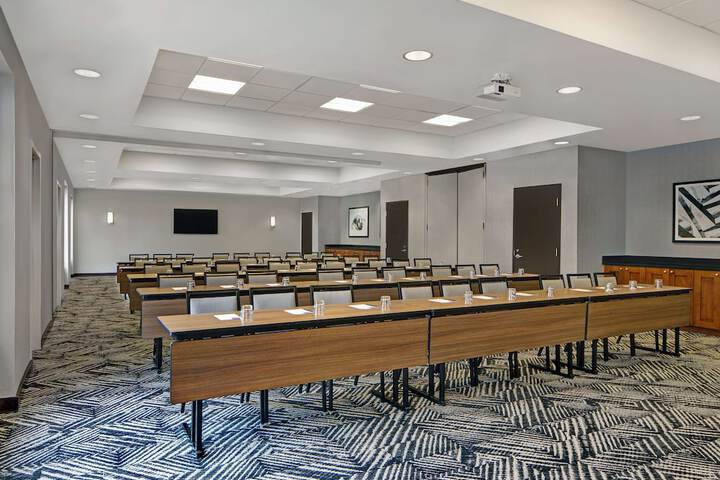 Hyatt Place Jackson / Ridgeland
