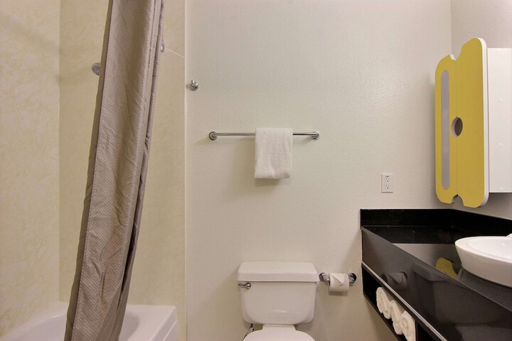 Room 31 of 38