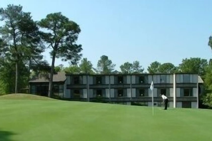 Hotel 2 of 72