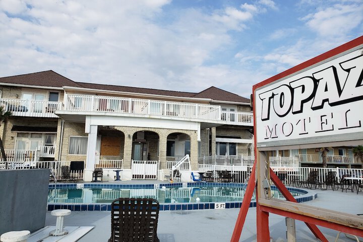 Topaz Motel