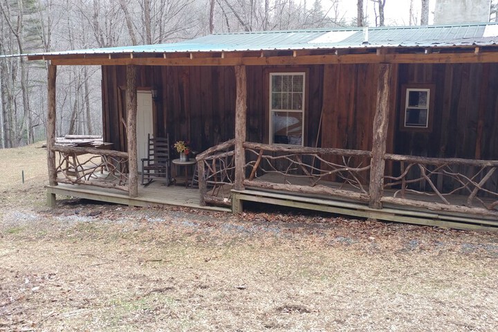 Arrowmont Stables & Cabins