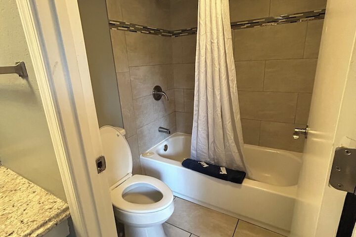Room 45 of 80
