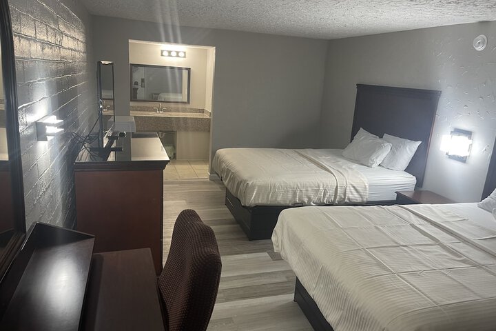 Room 11 of 21