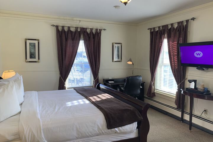 Room 46 of 71