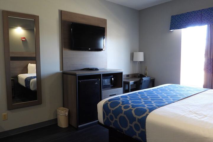 Room 28 of 54
