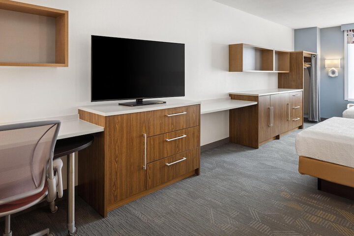 Home2 Suites by Hilton Roseville Minneapolis