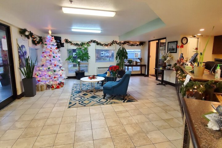 Olympic Inn & Suites