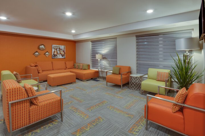 Hotel 6 of 33