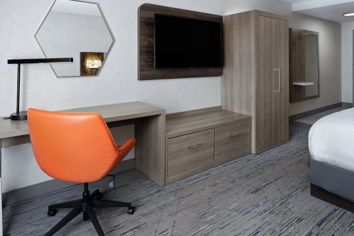 Room 19 of 65