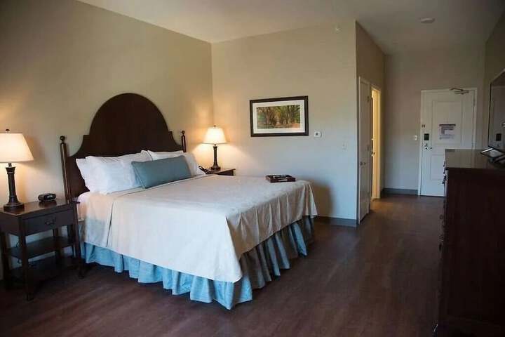 Chateau Saint Denis Hotel