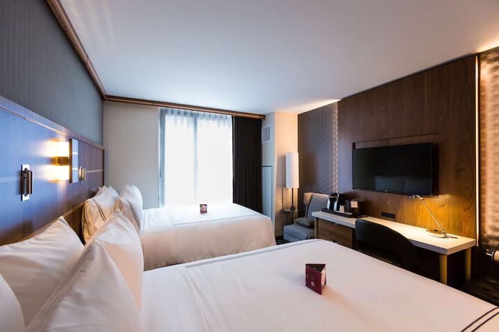 Room 63 of 102