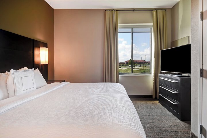 Room 26 of 32