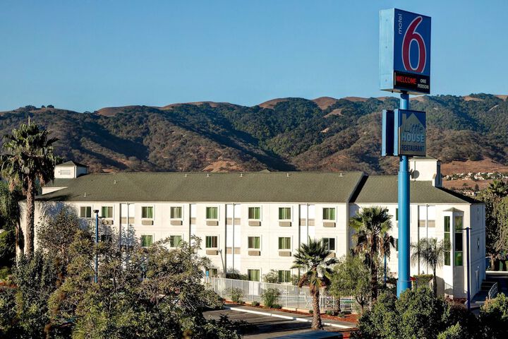 Hotel 3 of 34