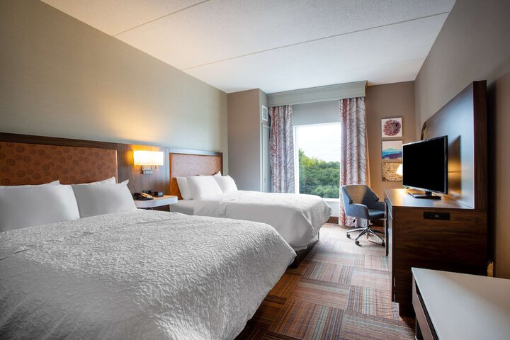 Room 15 of 28