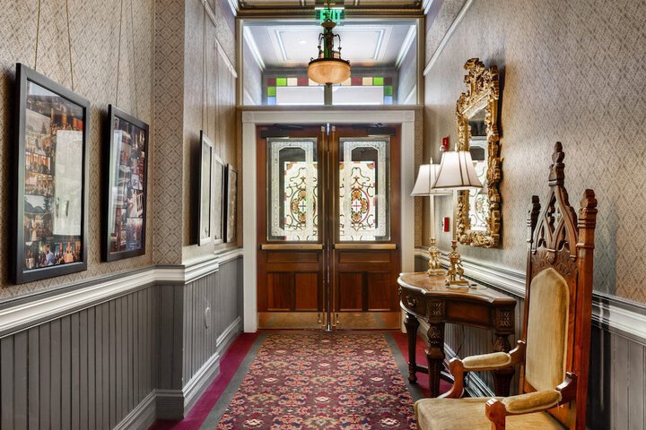 Hotel 7 of 128