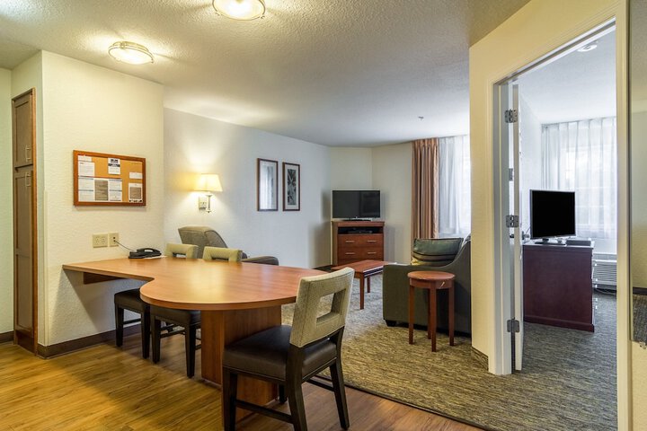 Room 41 of 60