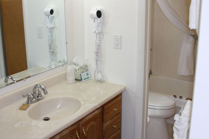 Room 135 of 175