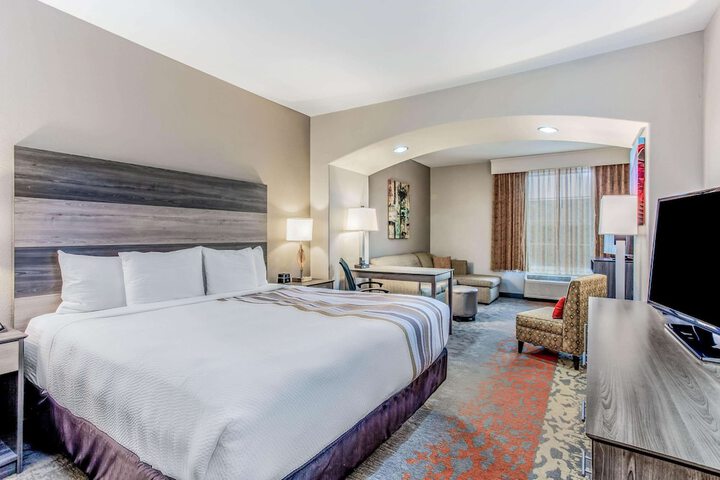 Room 21 of 30