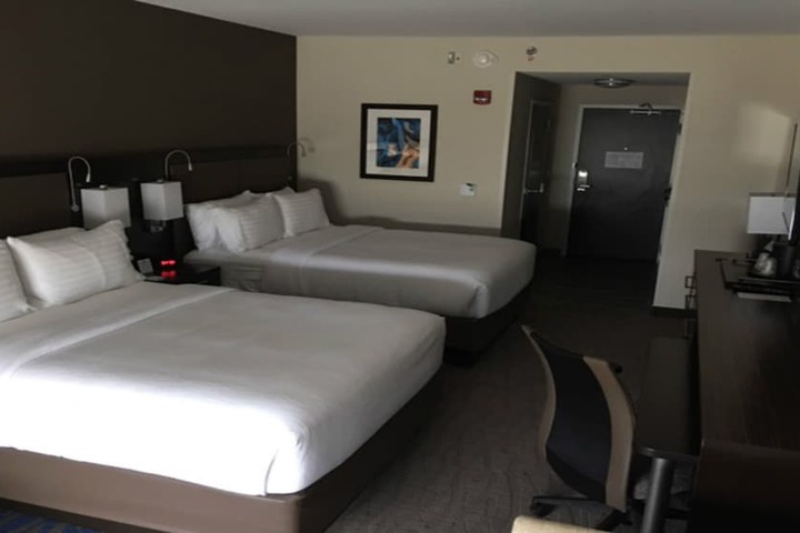 Room 25 of 53