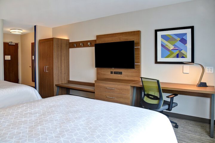 Holiday Inn Express & Suites Ottawa by IHG