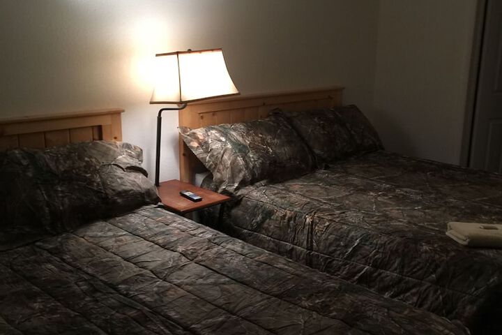 Rustic Inn Motel