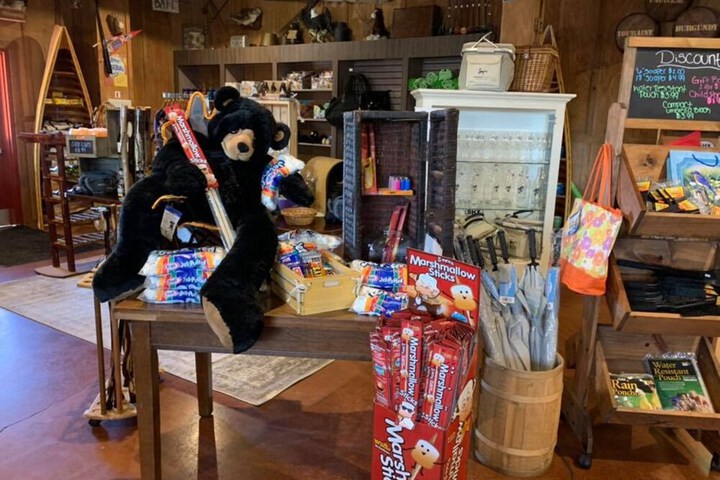 Gift Shop 39 of 48