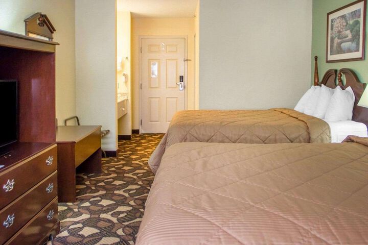 Quality Inn Broken Arrow - Tulsa
