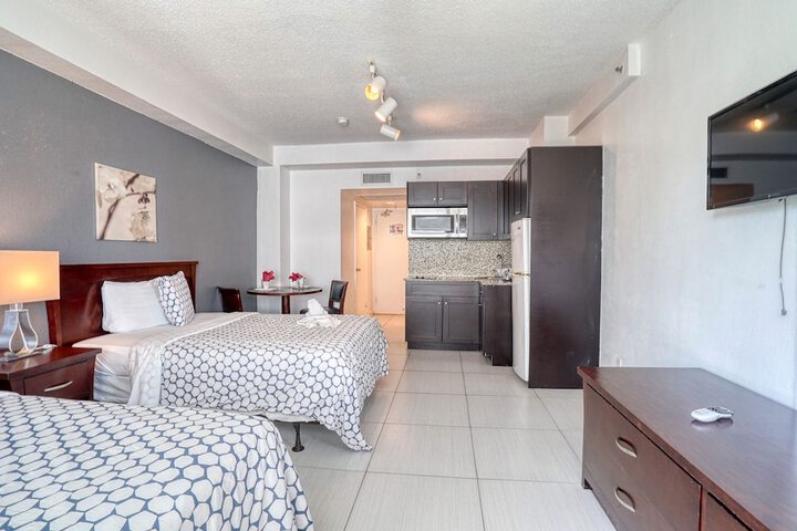 Room 87 of 242