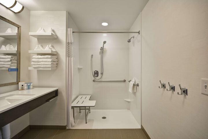 Room 11 of 52