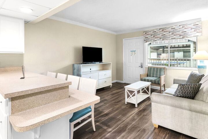 Club Destin Condos