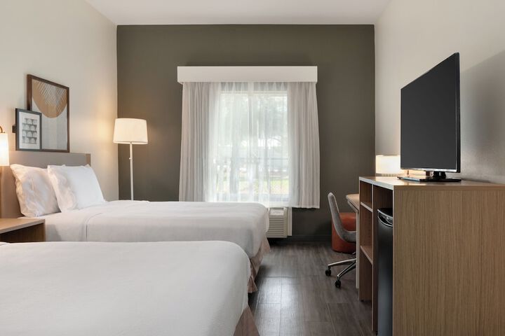 Room 15 of 26