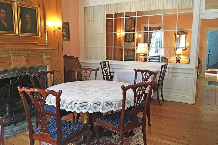 Breakfast/Coffee Service 195 of 235