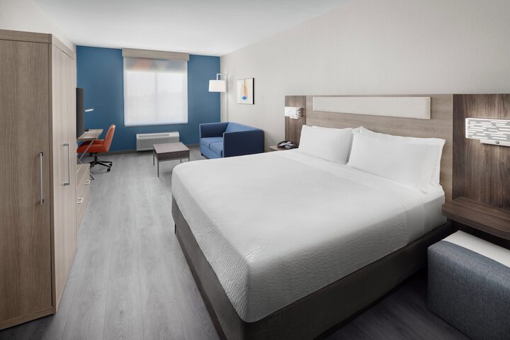 Room 30 of 62