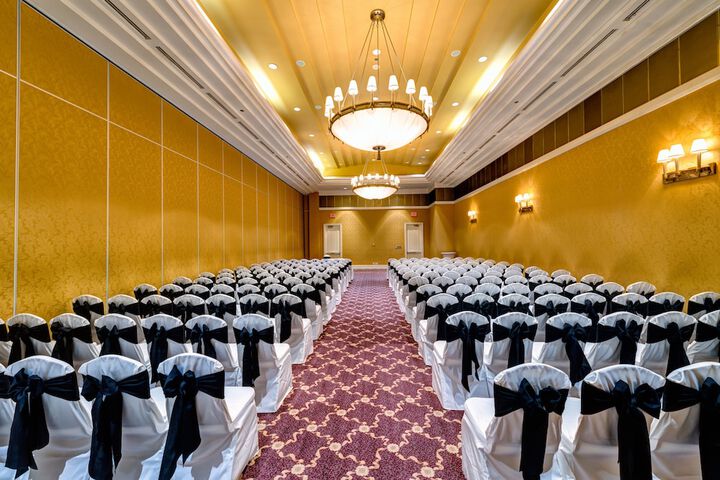 Hilton Niagara Falls / Fallsview Hotel & Suites