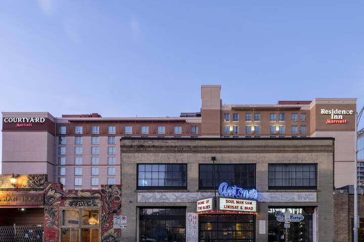 Hotel 3 of 52