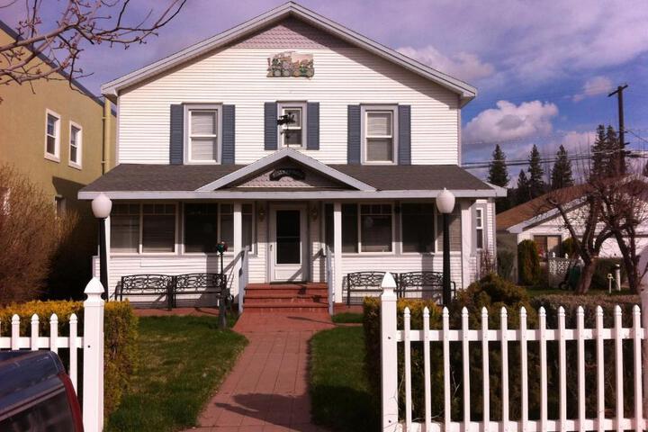 Pullman House Inn