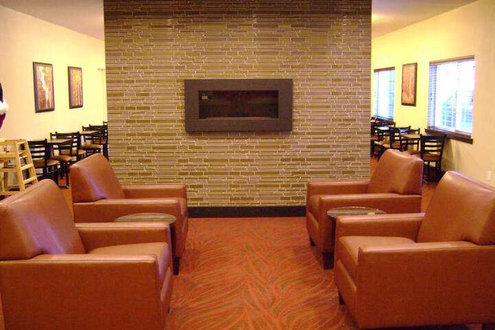 Hotel Interior 13 of 36