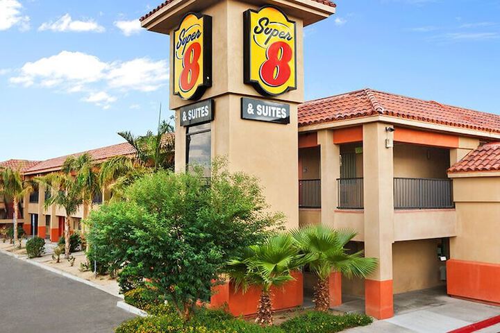 Hotel 2 of 25